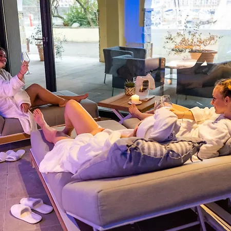 Vitamaris Wellness & Апартаменты Муджа