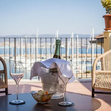 Апартаменты Vitamaris Wellness & *